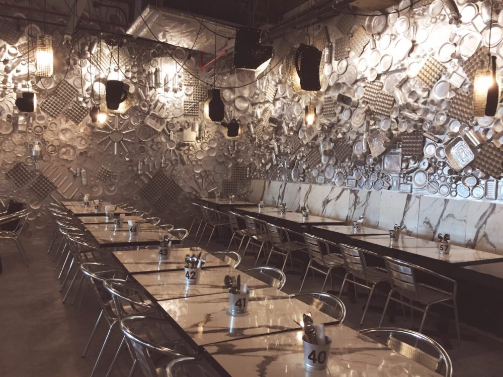 photo6102520410580035540